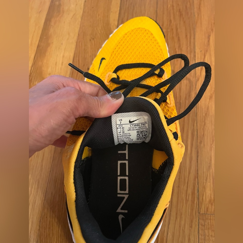 Nike Free Metcon 4 UniversityGold - Size 7 - Picture 12 of 12
